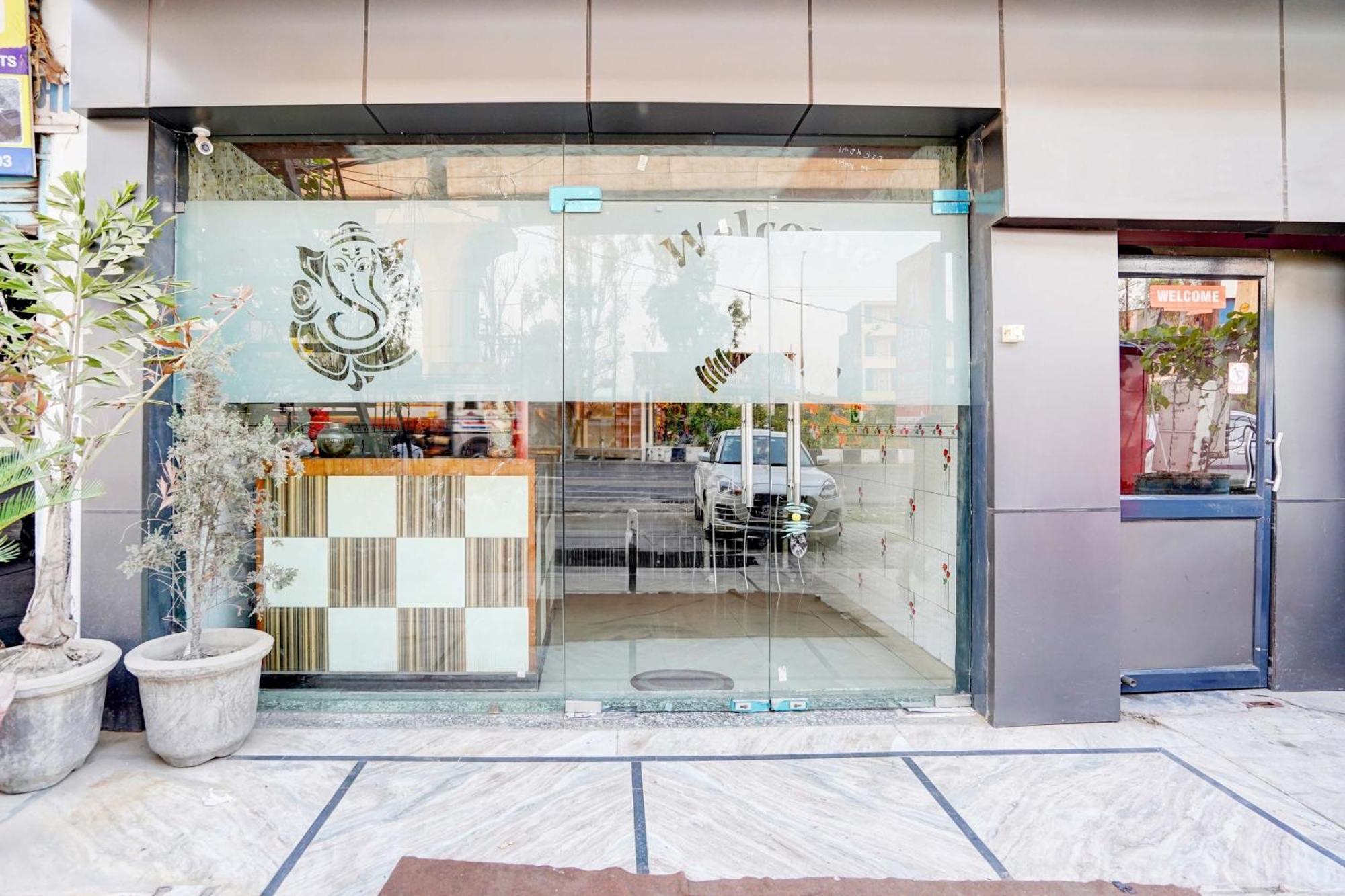 מיראט Hotel O Sangam מראה חיצוני תמונה